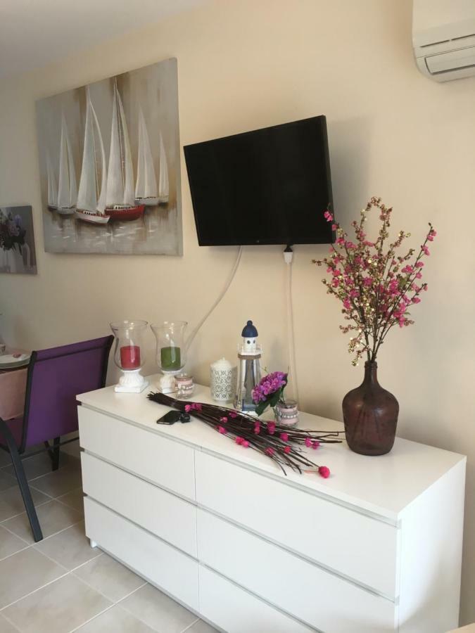 Lovely Appartments Lygia Korinthias Ligia  Extérieur photo
